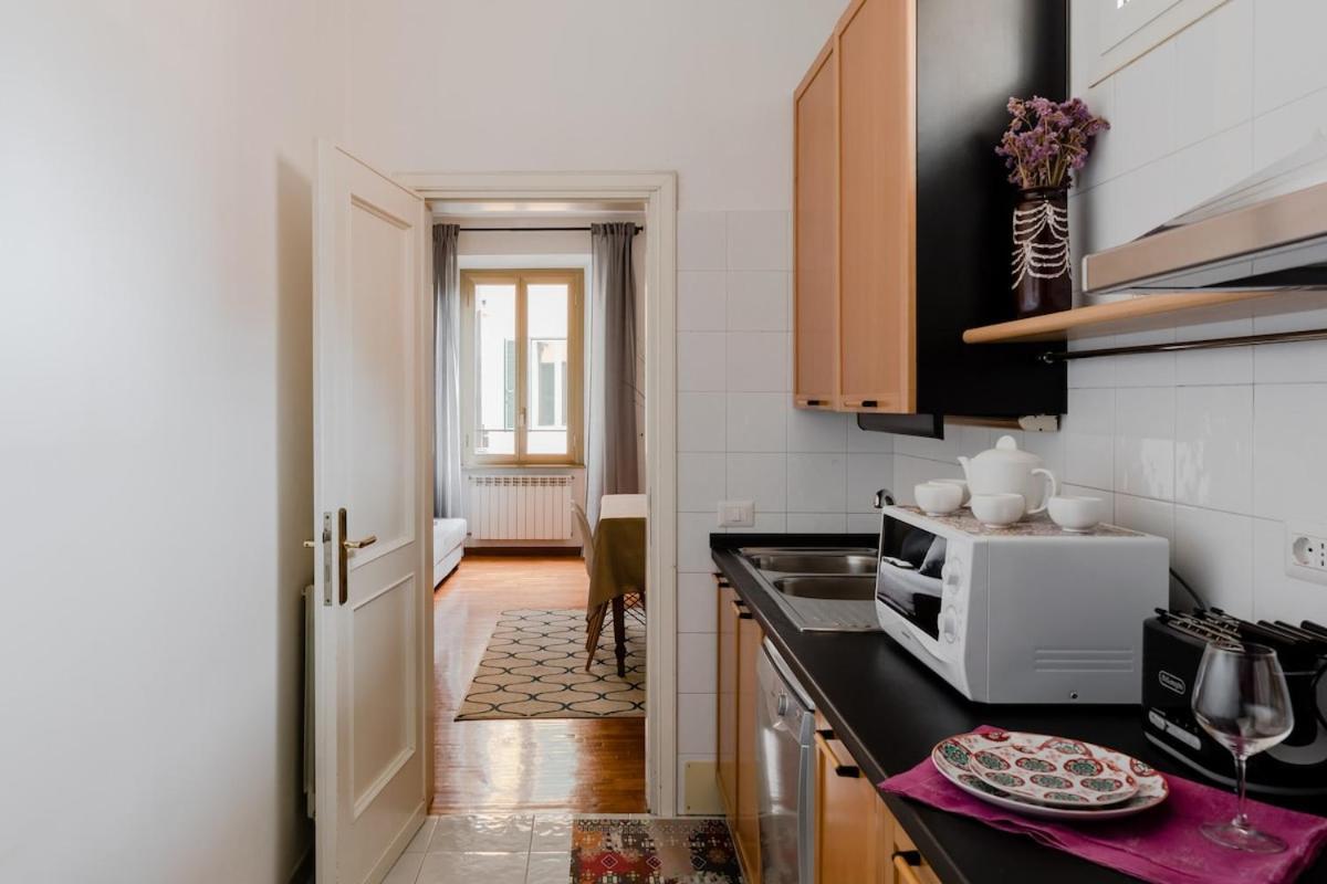 Apartment Casa Buonarroti, Rome, Center, Elegant And Quiet Rome