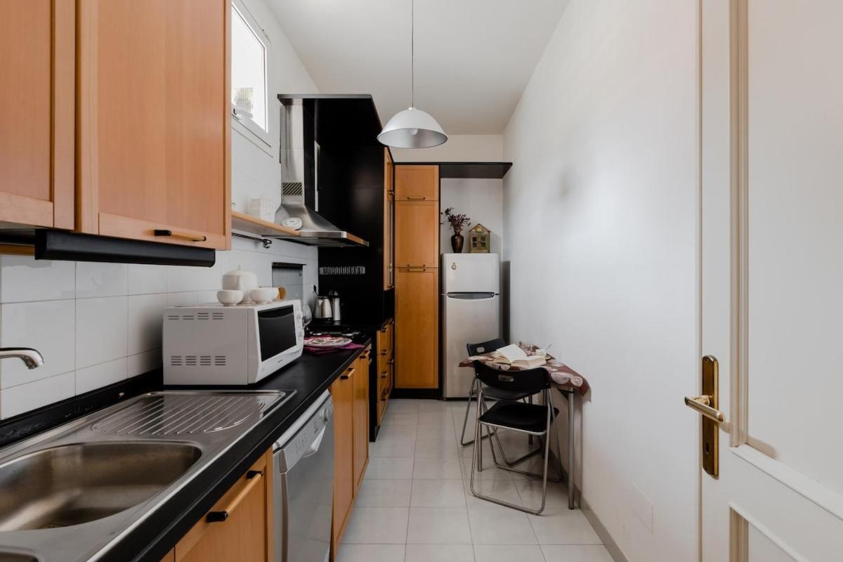 Apartment Casa Buonarroti, Rome, Center, Elegant And Quiet Rome