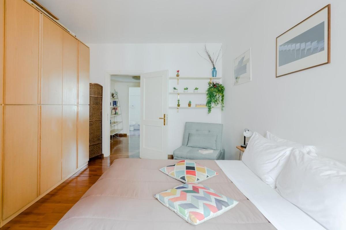 Appartement Casa Buonarroti, Rome, Center, Elegant And Quiet